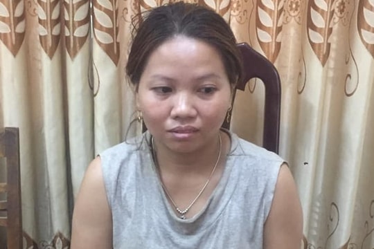 Bắt khẩn cấp một phụ nữ mua bán trái phép chất ma túy