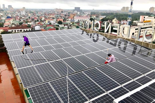 'Lợi ích kép' từ lắp đặt điện mặt trời mái nhà