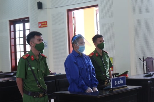 Cựu công an viên trả giá mạng sống vì buôn nửa yến ‘hàng trắng’