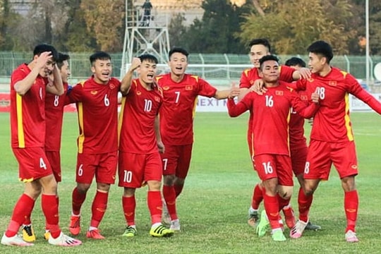 U23 Việt Nam vượt qua vòng loại U23 châu Á bằng chiến thắng tối thiểu