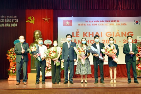 Trường Cao đẳng KTCN Việt Nam – Hàn Quốc đón trên 1.000 sinh viên vào năm học mới