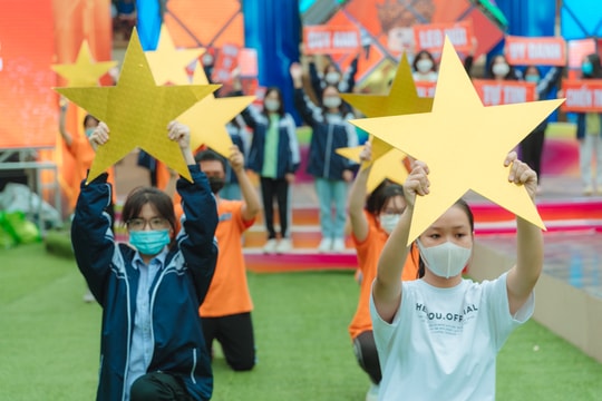 Cổ động viên xứ Nghệ hào hứng chuẩn bị cho trận chung kết Cuộc thi Đường lên đỉnh Olympia