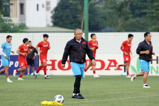 Tuyển Việt Nam tích cực tập luyện, sẵn sàng tái đấu với tuyển Ả Rập Xê Út