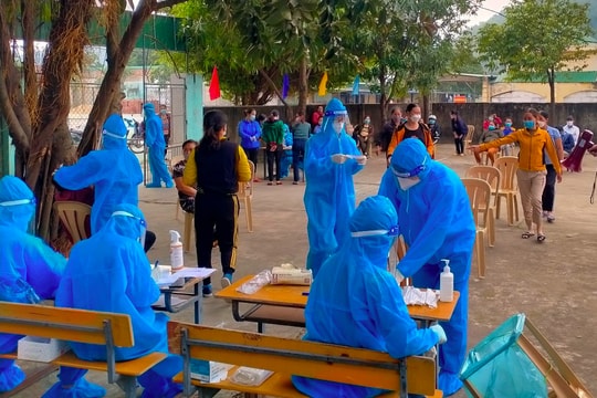 Tiểu thương vào bến cá tại TX. Cửa Lò phải có xét nghiệm Covid - 19 âm tính