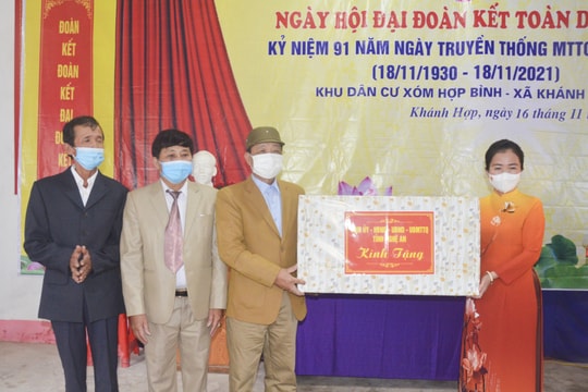 Các địa phương vui Ngày hội Đại đoàn kết