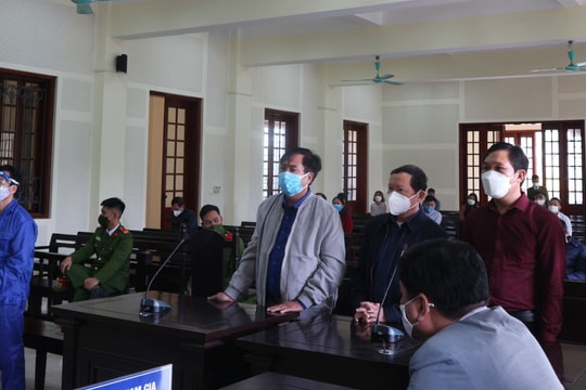 Nhóm cán bộ sai phạm tại Đề án phát triển kinh tế xã hội dân tộc Ơ Đu bị tuyên án