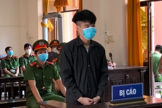 Tranh cãi về việc gây ồn ào, thanh niên đâm chết bạn cùng xóm trọ