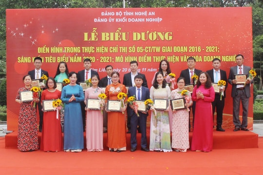 Nghệ An: Biểu dương 91 tập thể, cá nhân điển hình trong doanh nghiệp