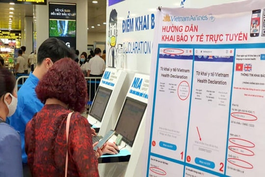 Từ ngày 1/12, các địa phương sẽ tự trích xuất dữ liệu hành khách qua app PC-Covid