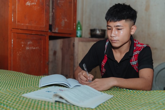 Chật vật cảnh trọ học xa nhà của học sinh vùng cao xứ Nghệ