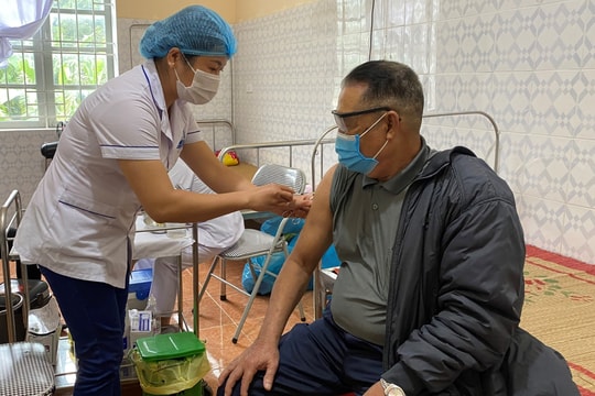 Số người tiêm đủ liều vắc-xin phòng Covid-19 ở Nghệ An vượt mốc 1 triệu