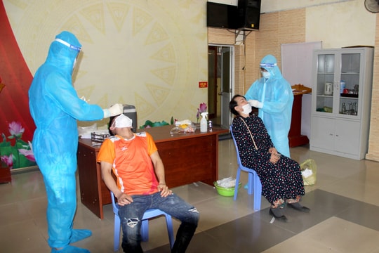 2 ca nhiễm Covid-19 cộng đồng tại TP Vinh từng tiếp xúc phức tạp, với nhiều người