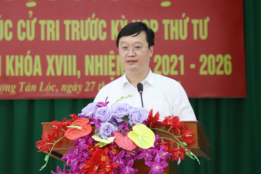 Chủ tịch UBND tỉnh Nguyễn Đức Trung tiếp xúc cử tri xã Thượng Tân Lộc, huyện Nam Đàn