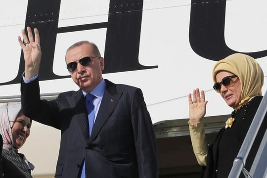 Tổng thống Thổ Nhĩ Kỳ tuyên bố tình nguyện làm trung gian hòa giải giữa Nga và Ukraine