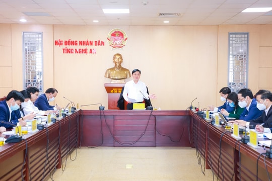 Thường trực HĐND tỉnh Nghệ An thẩm tra các báo cáo, dự thảo nghị quyết trình Kỳ họp thứ 4