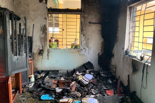 'Bà hỏa' vào phòng Chủ tịch xã giữa trưa