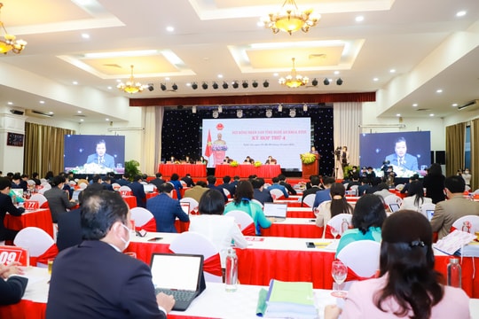 Khai mạc trọng thể kỳ họp thứ 4, HĐND tỉnh Nghệ An khóa XVIII