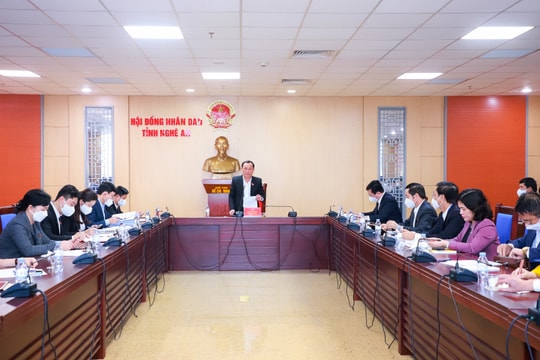 Kỳ họp thứ 4, HĐND tỉnh Nghệ An khóa XVIII tiến hành phiên thảo luận tổ