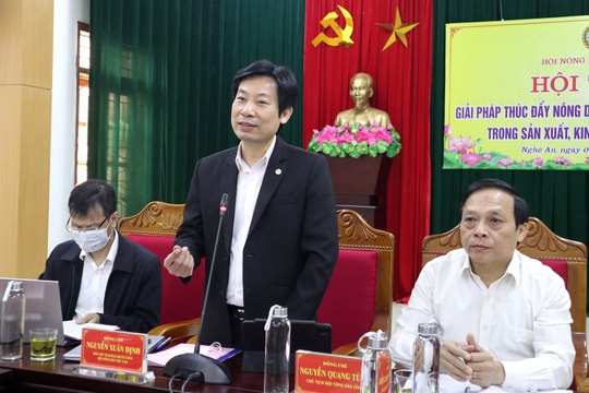 Hội thảo 'Giải pháp thúc đẩy nông dân ứng dụng công nghệ cao vào sản xuất'