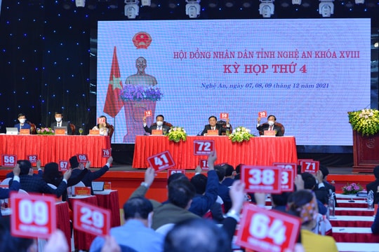 HĐND tỉnh thông qua nghị quyết sửa đổi, bổ sung chính sách cán bộ cấp xã, xóm