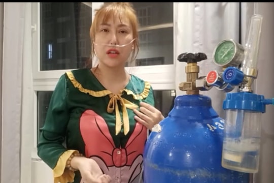 Phi Thanh Vân nhiễm Covid-19 phải thở ô-xy, bỏ vai diễn trong phim Tết 