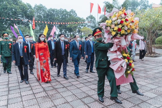 Trang trọng Lễ kỷ niệm 60 năm ngày Bác Hồ về thăm xã Vĩnh Thành, huyện Yên Thành