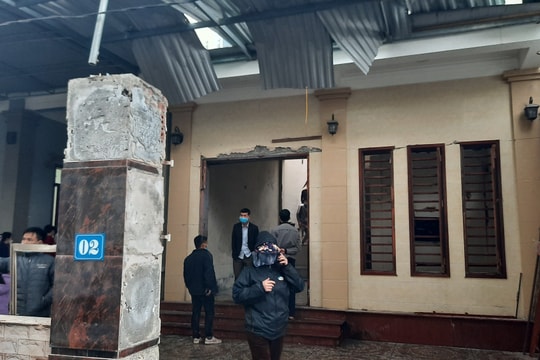 TP Vinh: Vụ nổ lớn khiến nhiều nhà dân hư hỏng