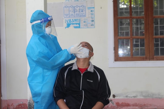 Huyện vùng cao Nghệ An nâng cấp độ dịch khi ca nhiễm cộng đồng tăng nhanh