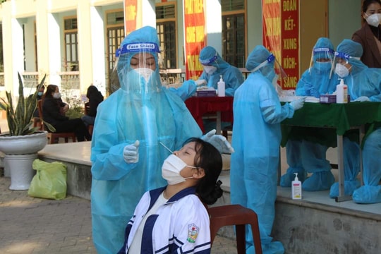 Hơn 200 học sinh là F0, nhiều trường học ở Nghệ An phải chuyển sang dạy học trực tuyến