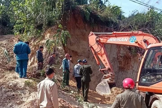 Bé trai tử vong do bị vùi lấp khi chơi dưới khu vực đang đào đất