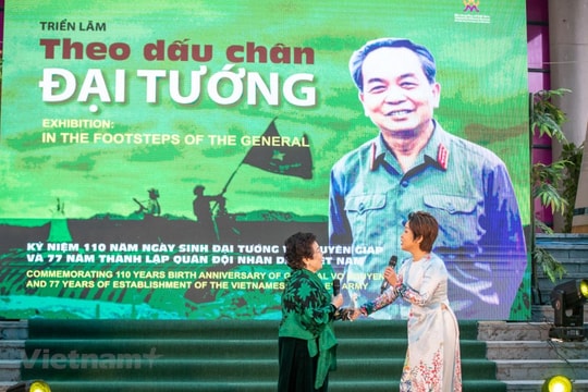 Hành trình 'Theo dấu chân Đại tướng' bằng những vần thơ diễn ca