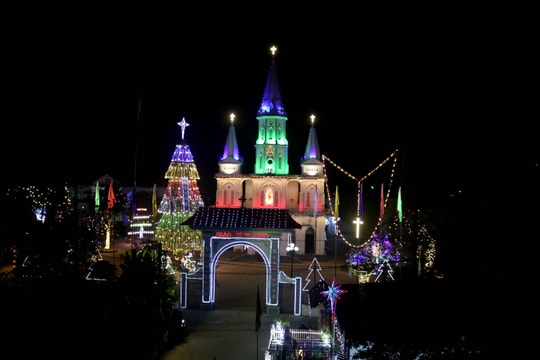 Chiêm ngưỡng những công trình độc đáo đón Giáng sinh 2021 ở Nghệ An