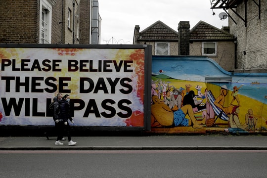 Các chuyên gia nhận định về khả năng chấm dứt đại dịch vào năm 2022