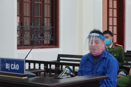 Tài xế taxi hết cưỡng đoạt tài sản lại vào tù vì ma túy