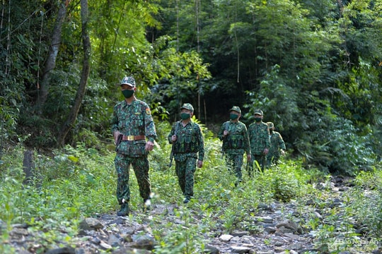 Thầm lặng những 'cuộc chiến kép' nơi biên giới