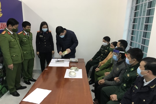 Bắt giữ 2 vợ chồng vận chuyển số lượng lớn ma túy