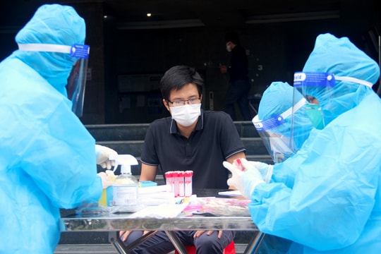 Nghệ An: 5 học sinh nhiễm Covid - 19, một lớp tiểu học chuyển sang học trực tuyến