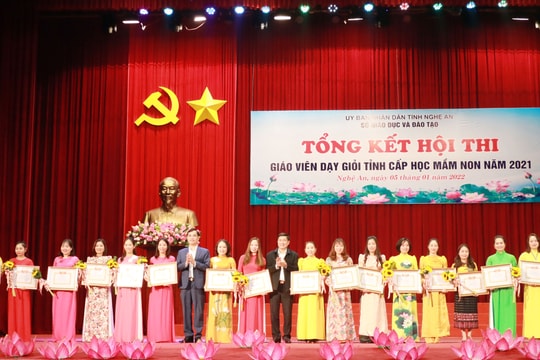 47 giáo viên xuất sắc được khen thưởng tại Hội thi giáo viên dạy giỏi tỉnh bậc mầm mon