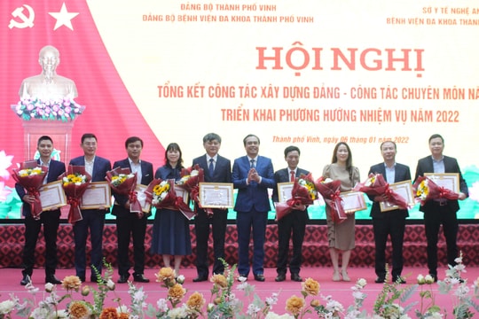 Bệnh viện Đa khoa Thành phố Vinh phấn đấu hoàn thiện mô hình ‘thông minh, hiện đại, chuyên nghiệp'