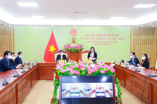 Giảm bớt các thủ tục hành chính, đẩy nhanh tiến độ thực hiện các dự án hạ tầng chiến lược quan trọng