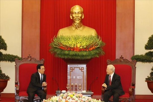 Tổng Bí thư Nguyễn Phú Trọng: Việt Nam dành ưu tiên hàng đầu cho tăng cường quan hệ đặc biệt với Lào