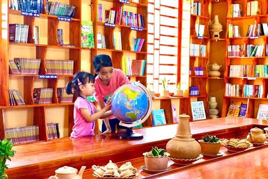 Độc đáo thư viện 'Vương quốc nồi đất' ở giáo xứ Lưu Mỹ