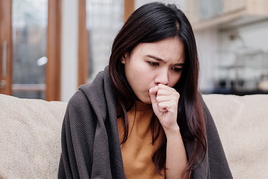 Đặc điểm của cơn ho cảnh báo ung thư, không phải Covid-19