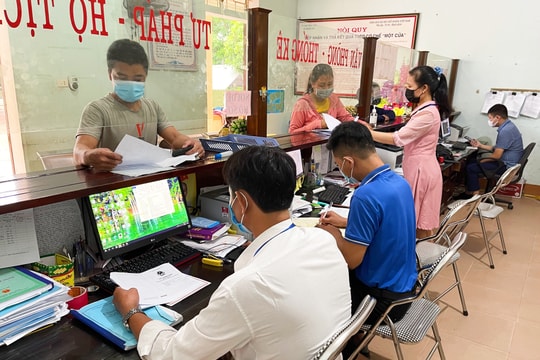 Tập trung chuyển đổi số đồng bộ, toàn diện trong các cơ quan hành chính nhà nước các cấp 