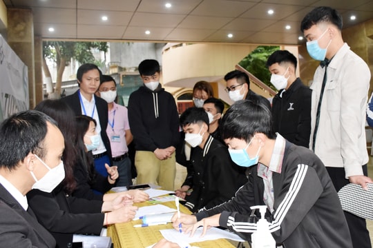  Trường Đại học Kinh tế Nghệ An tổ chức ngày hội việc làm cho sinh viên