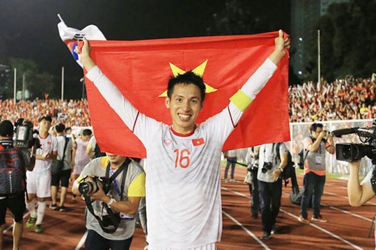 Hùng Dũng làm Đội trưởng ĐT Việt Nam; Tuyển nữ Việt Nam có 9 ca mắc Covid-19