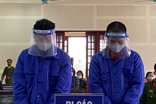 Đôi bạn phân công nhận và vận chuyển ma túy cùng lĩnh án chung thân