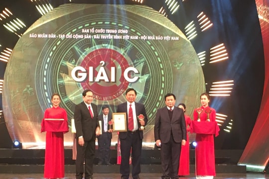 Báo Nghệ An đạt giải C Giải báo chí toàn quốc về xây dựng Đảng (Búa liềm Vàng lần thứ VI)