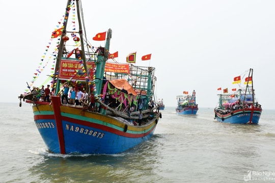 Nghệ An: Ngư dân rơi xuống biển khi trên đường đánh cá trở về