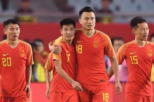 Đội tuyển Trung Quốc -  'người xông đất' sân cỏ Việt Nam